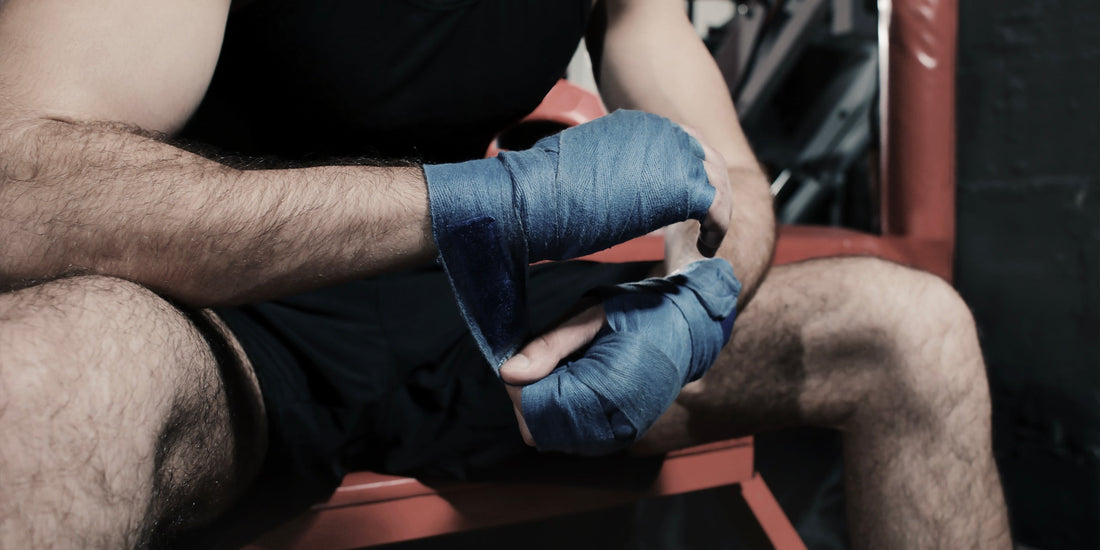 Poignet douloureux en sport : causes, solutions et comment continuer à s'entraîner