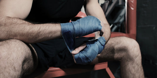 Poignet douloureux en sport : causes, solutions et comment continuer à s'entraîner